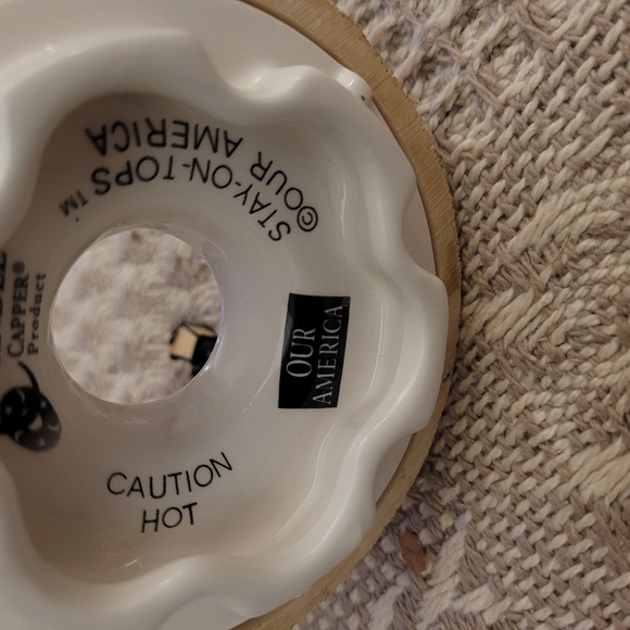 Candle Capper Festive Winter Candle Topper with Christmas Carolers Our America - Picture 4 of 5